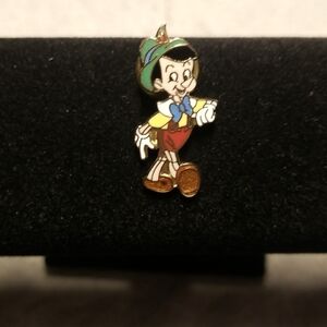 Authentic Disney Pinocchio Pin!!